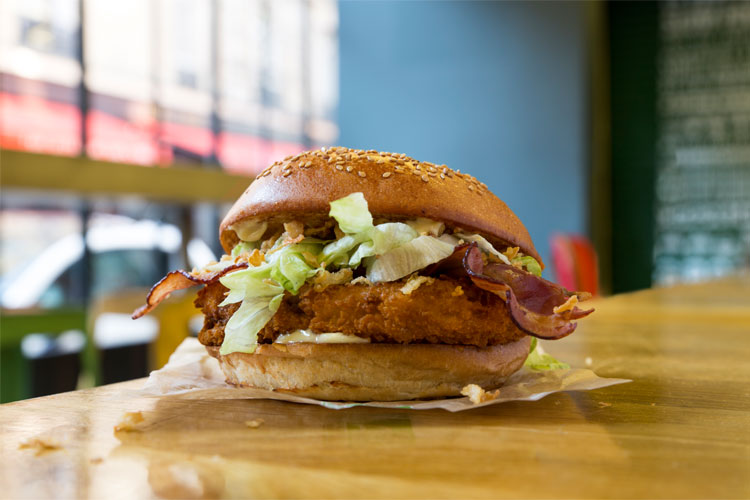 chicken burger bioburger healthy paris lappoms lifestyle blog
