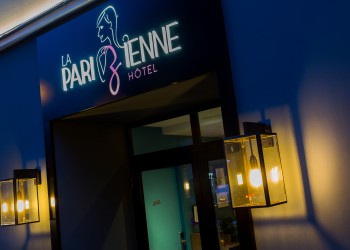 FACADE 2 - HOTEL LA PARIZIENNE - PARIS 6