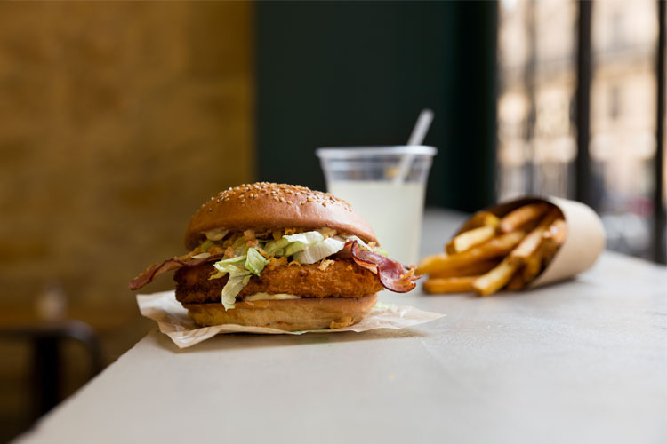 chicken burger bioburger healthy paris lappoms lifestyle blog
